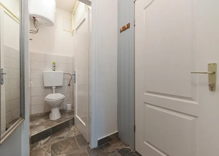Dado Apartment